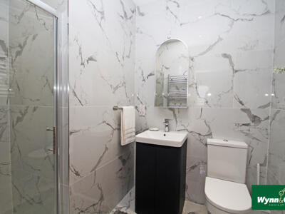 Ensuite Shower Room